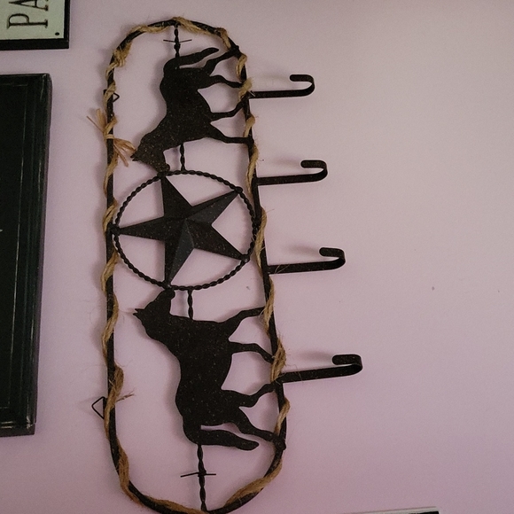 Rustic coat hooks - Picture 3 of 3